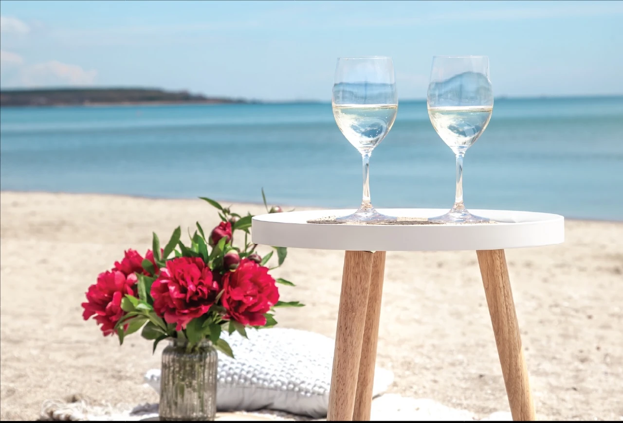 Romantic ‘Asmara’ Stays